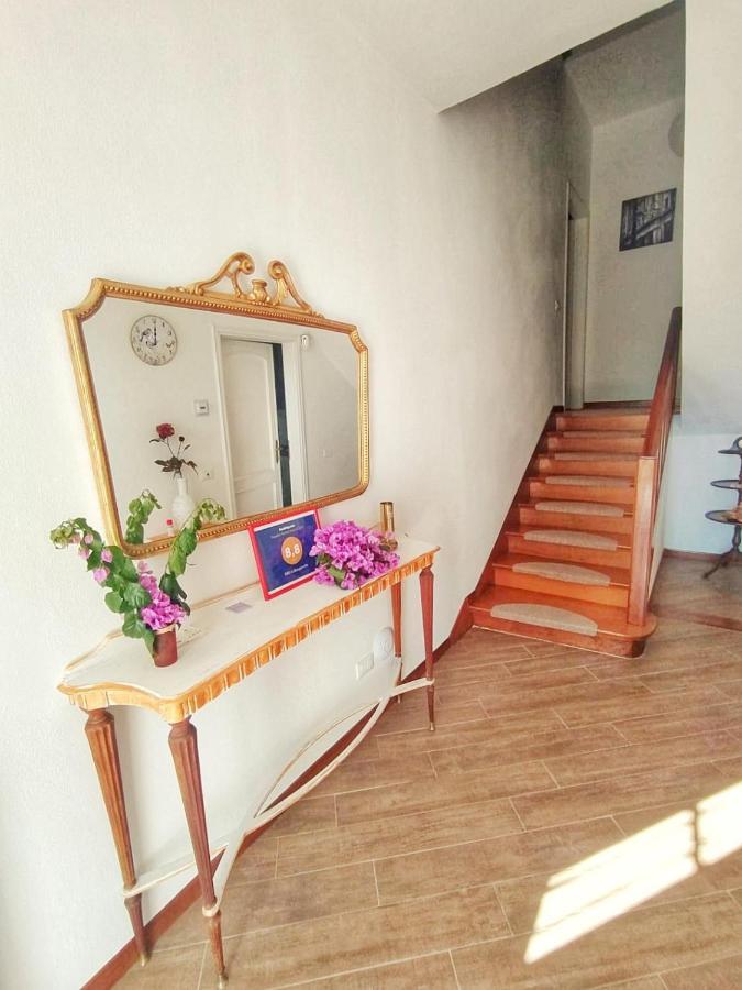 B&B Villa La Bouganville 카마이오레 외부 사진